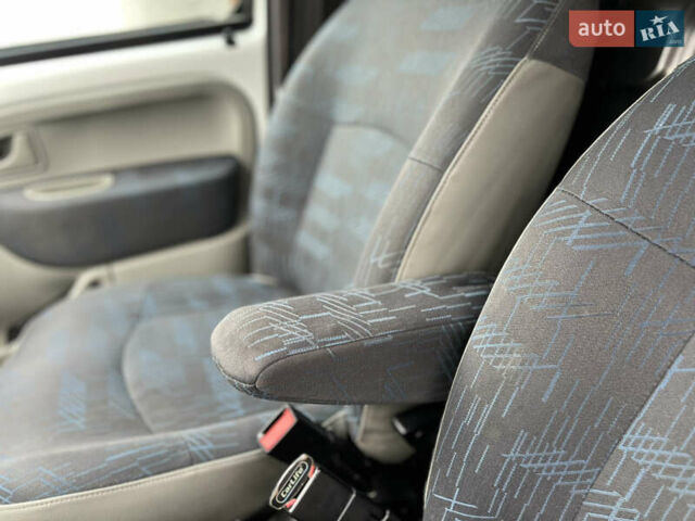 Зелений Рено Кєнгу, об'ємом двигуна 1.46 л та пробігом 220 тис. км за 3200 $, фото 20 на Automoto.ua