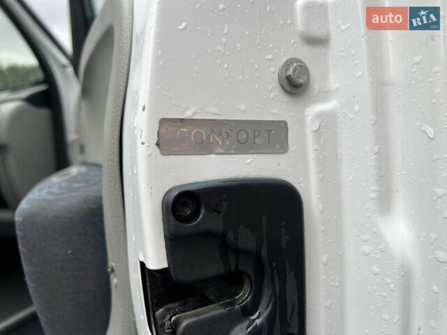 Зелений Рено Кєнгу, об'ємом двигуна 1.46 л та пробігом 220 тис. км за 3200 $, фото 24 на Automoto.ua