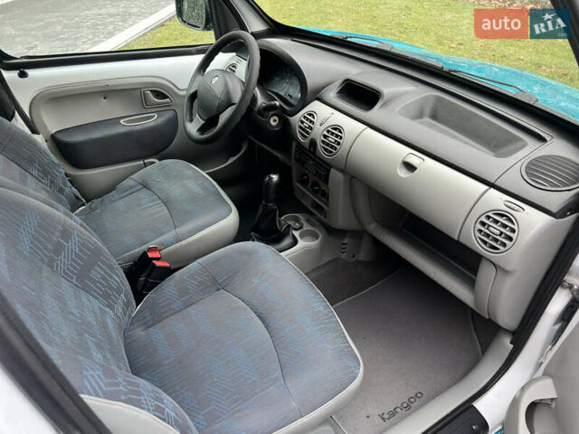 Зелений Рено Кєнгу, об'ємом двигуна 1.46 л та пробігом 220 тис. км за 3200 $, фото 28 на Automoto.ua