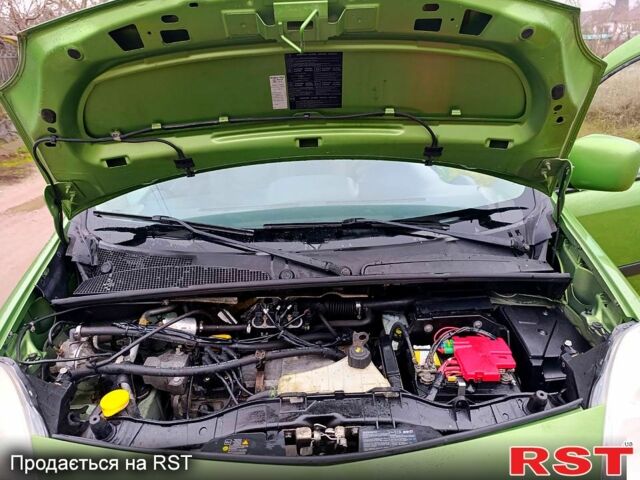 Зелений Рено Кєнгу, об'ємом двигуна 1.6 л та пробігом 224 тис. км за 6999 $, фото 12 на Automoto.ua