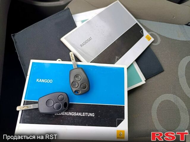 Зелений Рено Кєнгу, об'ємом двигуна 1.6 л та пробігом 224 тис. км за 6999 $, фото 13 на Automoto.ua