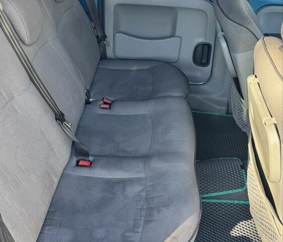 Зелений Рено Кєнгу, об'ємом двигуна 1.6 л та пробігом 149 тис. км за 3300 $, фото 4 на Automoto.ua