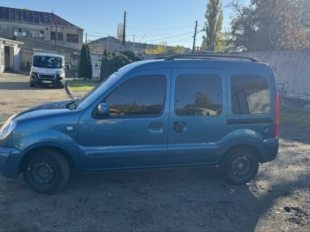 Зелений Рено Кєнгу, об'ємом двигуна 1.6 л та пробігом 149 тис. км за 3300 $, фото 1 на Automoto.ua