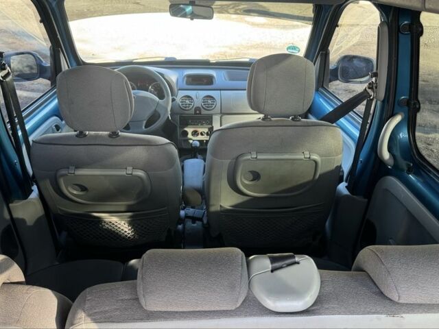 Зелений Рено Кєнгу, об'ємом двигуна 1.6 л та пробігом 149 тис. км за 3300 $, фото 14 на Automoto.ua