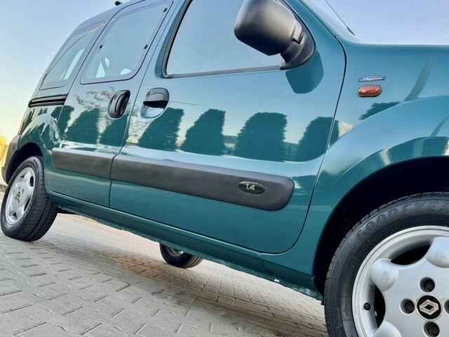 Зеленый Рено Кенгу, объемом двигателя 1.4 л и пробегом 209 тыс. км за 3600 $, фото 15 на Automoto.ua