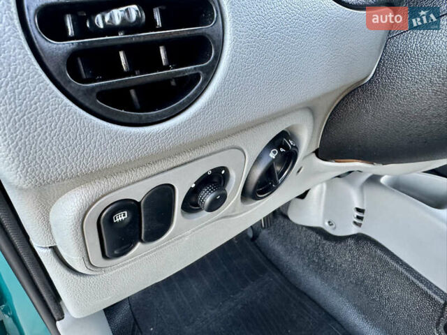 Зеленый Рено Кенгу, объемом двигателя 1.4 л и пробегом 209 тыс. км за 3600 $, фото 22 на Automoto.ua