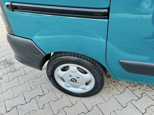 Зеленый Рено Кенгу, объемом двигателя 1.4 л и пробегом 209 тыс. км за 3600 $, фото 12 на Automoto.ua