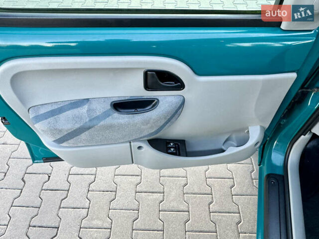 Зеленый Рено Кенгу, объемом двигателя 1.4 л и пробегом 209 тыс. км за 3600 $, фото 23 на Automoto.ua