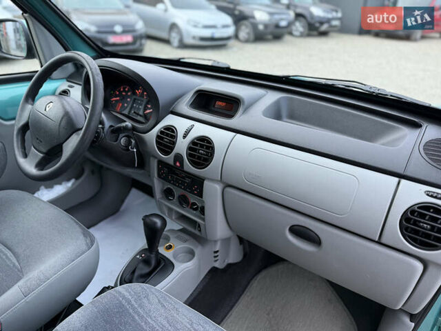 Зеленый Рено Кенгу, объемом двигателя 1.6 л и пробегом 166 тыс. км за 4999 $, фото 19 на Automoto.ua