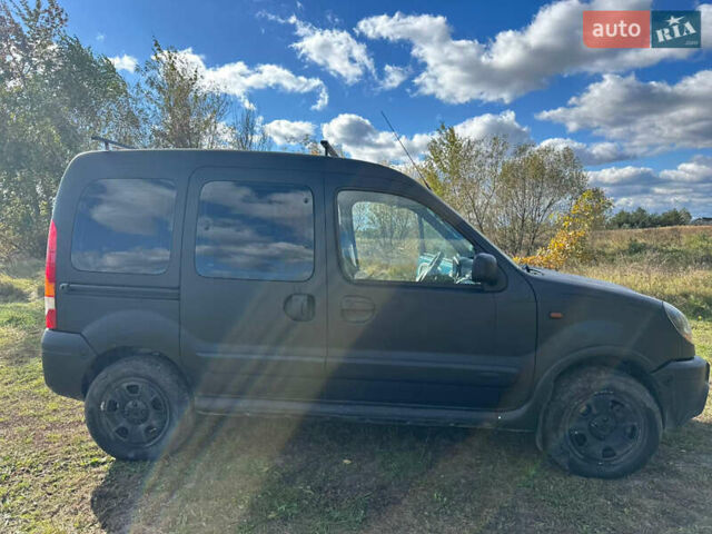 Зелений Рено Кєнгу, об'ємом двигуна 1.6 л та пробігом 245 тис. км за 4000 $, фото 3 на Automoto.ua