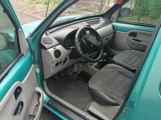 Зеленый Рено Кенгу, объемом двигателя 1.5 л и пробегом 345 тыс. км за 2000 $, фото 4 на Automoto.ua