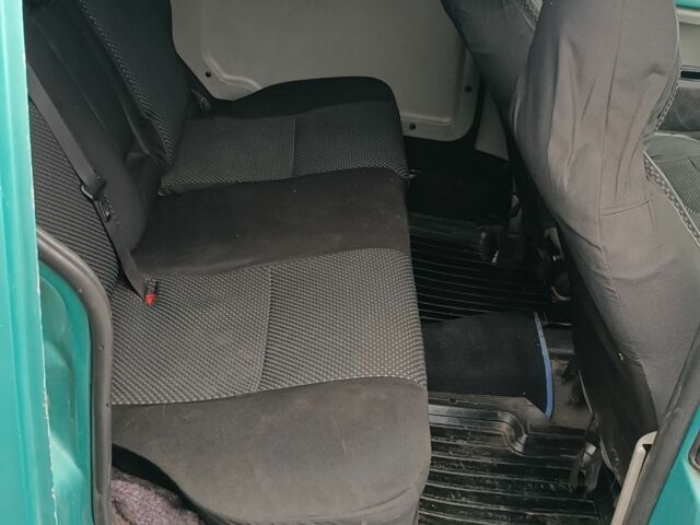 Зеленый Рено Кенгу, объемом двигателя 1.5 л и пробегом 345 тыс. км за 2000 $, фото 6 на Automoto.ua