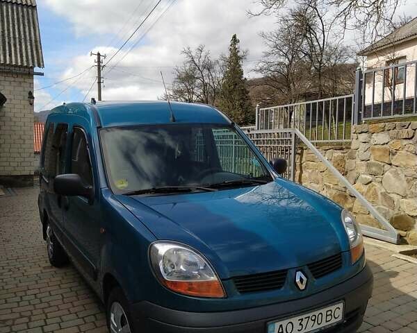 Зеленый Рено Кенгу, объемом двигателя 1.5 л и пробегом 330 тыс. км за 5500 $, фото 4 на Automoto.ua