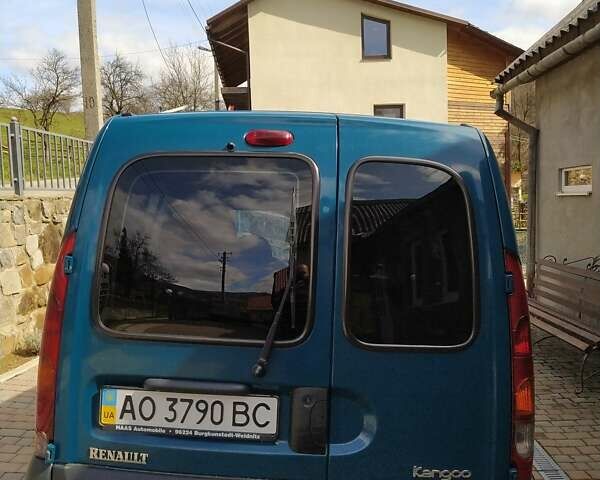 Зеленый Рено Кенгу, объемом двигателя 1.5 л и пробегом 330 тыс. км за 5500 $, фото 6 на Automoto.ua