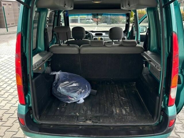 Зеленый Рено Кенгу, объемом двигателя 1.5 л и пробегом 300 тыс. км за 3800 $, фото 18 на Automoto.ua