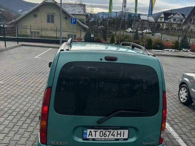 Зеленый Рено Кенгу, объемом двигателя 1.5 л и пробегом 300 тыс. км за 3800 $, фото 4 на Automoto.ua