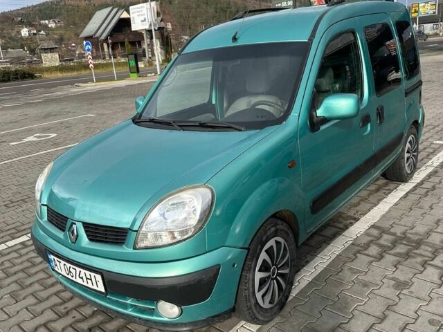 Зеленый Рено Кенгу, объемом двигателя 1.5 л и пробегом 300 тыс. км за 3800 $, фото 1 на Automoto.ua