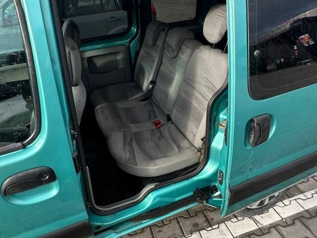 Зеленый Рено Кенгу, объемом двигателя 1.5 л и пробегом 300 тыс. км за 3800 $, фото 16 на Automoto.ua