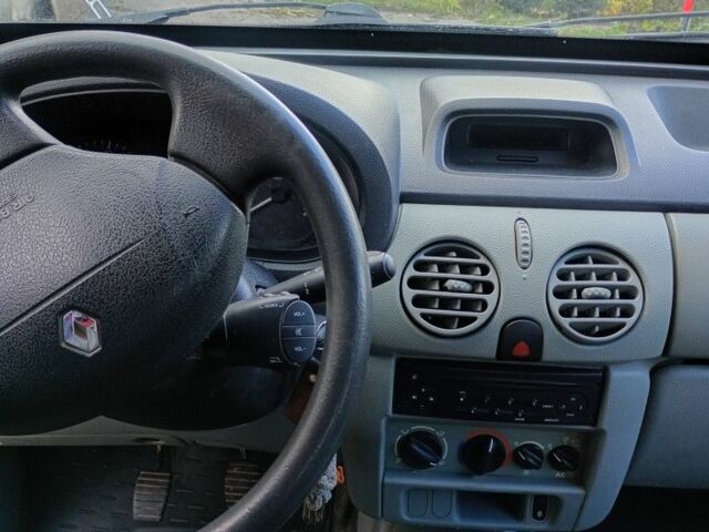 Зеленый Рено Кенгу, объемом двигателя 0 л и пробегом 244 тыс. км за 5300 $, фото 10 на Automoto.ua