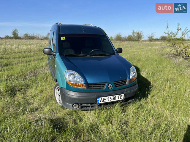 Зеленый Рено Кенгу, объемом двигателя 1.5 л и пробегом 371 тыс. км за 1700 $, фото 4 на Automoto.ua
