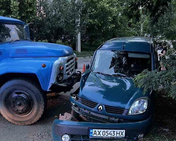 Зелений Рено Кєнгу, об'ємом двигуна 1.6 л та пробігом 260 тис. км за 2000 $, фото 2 на Automoto.ua