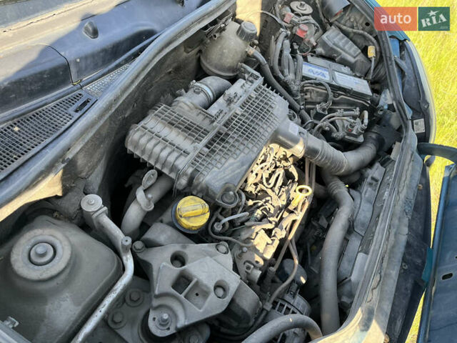 Зеленый Рено Кенгу, объемом двигателя 1.5 л и пробегом 371 тыс. км за 1700 $, фото 13 на Automoto.ua