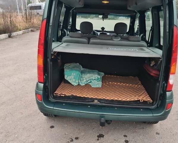 Зелений Рено Кєнгу, об'ємом двигуна 1.5 л та пробігом 251 тис. км за 5200 $, фото 8 на Automoto.ua