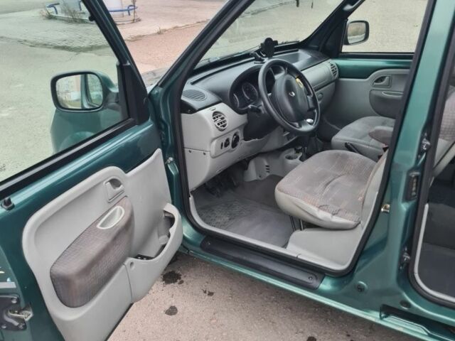 Зелений Рено Кєнгу, об'ємом двигуна 1.5 л та пробігом 251 тис. км за 5200 $, фото 9 на Automoto.ua