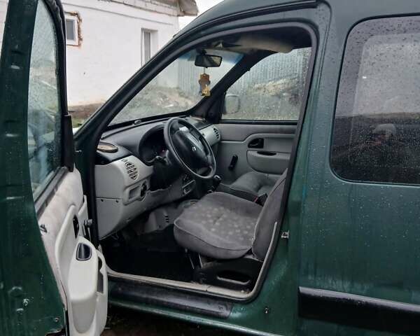 Зелений Рено Кєнгу, об'ємом двигуна 1.39 л та пробігом 412 тис. км за 2800 $, фото 3 на Automoto.ua