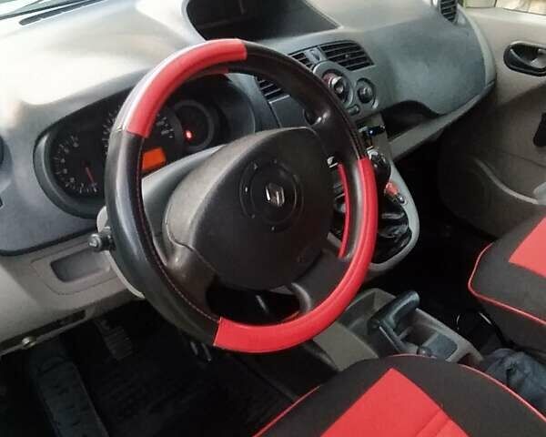 Зеленый Рено Кенгу, объемом двигателя 1.46 л и пробегом 255 тыс. км за 5800 $, фото 14 на Automoto.ua