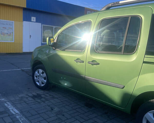 Зеленый Рено Кенгу, объемом двигателя 1.6 л и пробегом 185 тыс. км за 7555 $, фото 8 на Automoto.ua