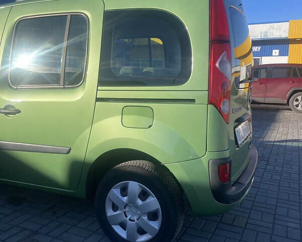 Зеленый Рено Кенгу, объемом двигателя 1.6 л и пробегом 185 тыс. км за 7555 $, фото 7 на Automoto.ua