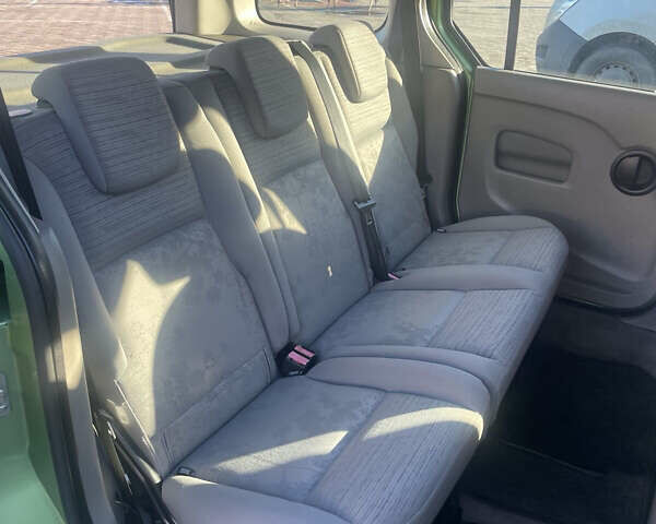 Зеленый Рено Кенгу, объемом двигателя 1.6 л и пробегом 185 тыс. км за 7555 $, фото 21 на Automoto.ua