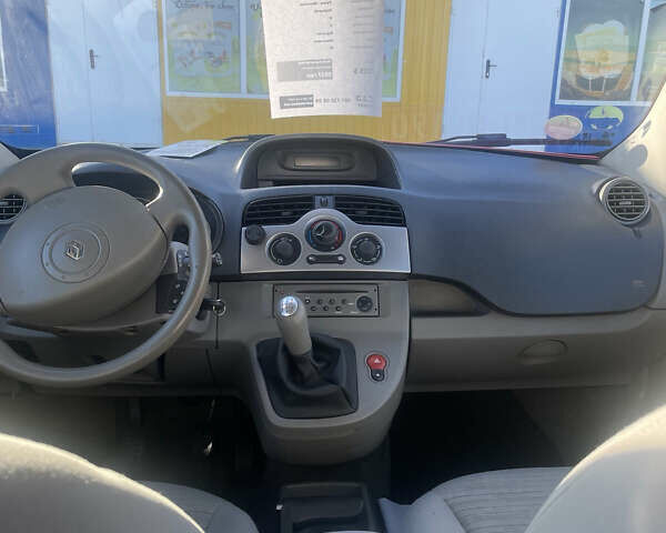 Зеленый Рено Кенгу, объемом двигателя 1.6 л и пробегом 185 тыс. км за 7555 $, фото 12 на Automoto.ua