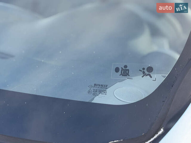 Зеленый Рено Кенгу, объемом двигателя 1.6 л и пробегом 179 тыс. км за 7555 $, фото 5 на Automoto.ua