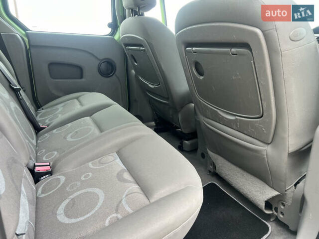 Зеленый Рено Кенгу, объемом двигателя 1.6 л и пробегом 196 тыс. км за 7499 $, фото 39 на Automoto.ua