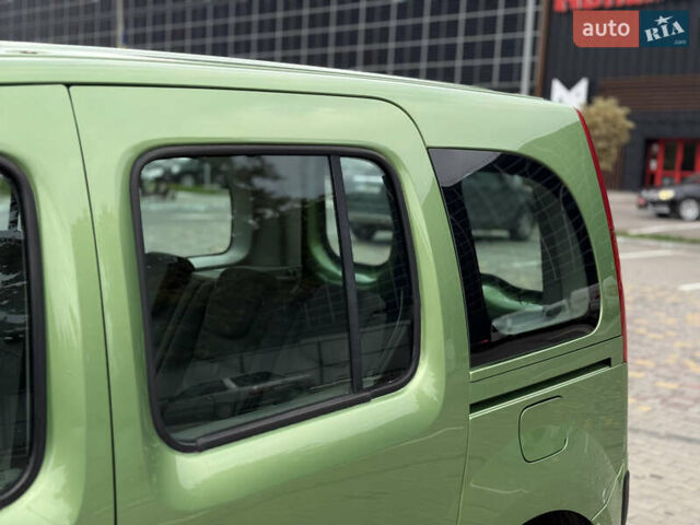 Зеленый Рено Кенгу, объемом двигателя 1.5 л и пробегом 220 тыс. км за 7600 $, фото 8 на Automoto.ua
