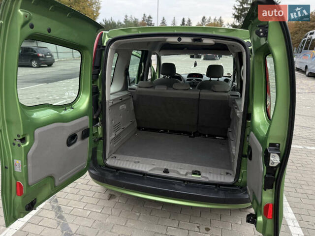 Зеленый Рено Кенгу, объемом двигателя 1.5 л и пробегом 220 тыс. км за 7600 $, фото 13 на Automoto.ua