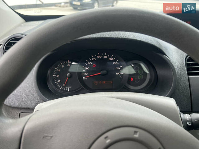 Зеленый Рено Кенгу, объемом двигателя 1.6 л и пробегом 196 тыс. км за 7499 $, фото 25 на Automoto.ua