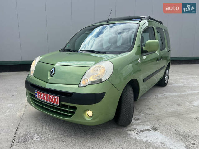 Зеленый Рено Кенгу, объемом двигателя 1.6 л и пробегом 196 тыс. км за 7499 $, фото 5 на Automoto.ua