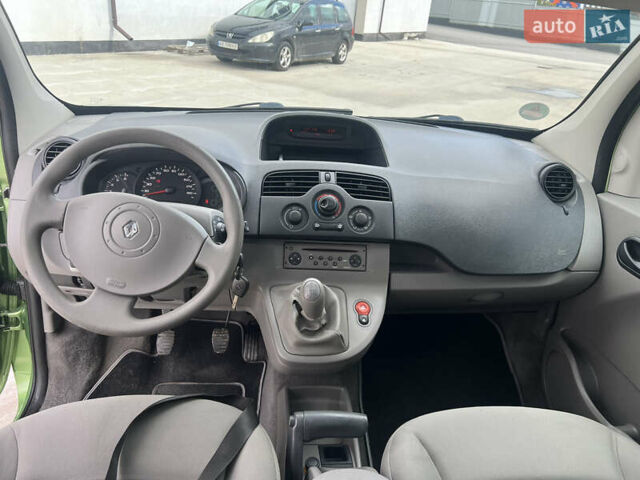 Зеленый Рено Кенгу, объемом двигателя 1.6 л и пробегом 196 тыс. км за 7499 $, фото 33 на Automoto.ua