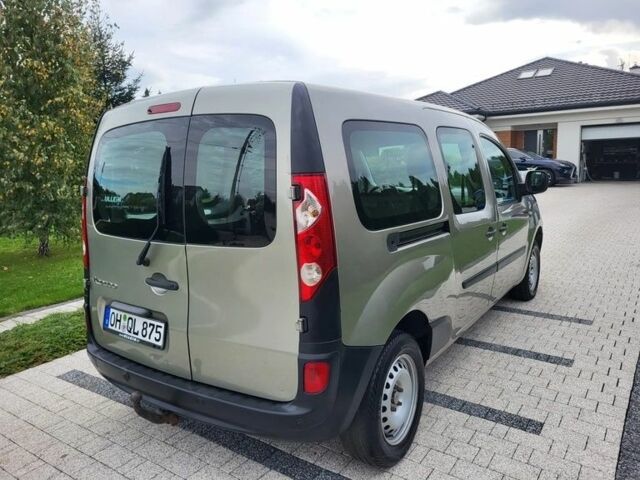 Зеленый Рено Кенгу, объемом двигателя 1.5 л и пробегом 140 тыс. км за 7000 $, фото 7 на Automoto.ua