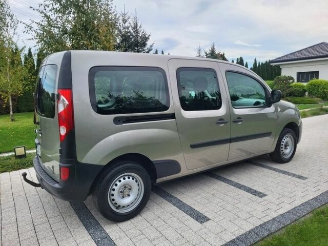 Зеленый Рено Кенгу, объемом двигателя 1.5 л и пробегом 140 тыс. км за 7000 $, фото 9 на Automoto.ua