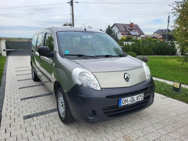 Зеленый Рено Кенгу, объемом двигателя 1.5 л и пробегом 140 тыс. км за 7000 $, фото 2 на Automoto.ua