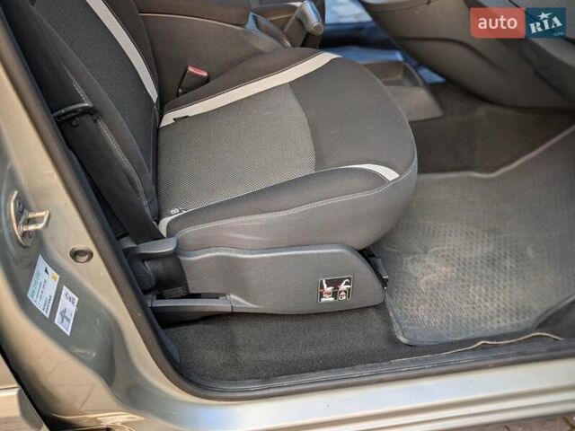 Зелений Рено Кєнгу, об'ємом двигуна 1.5 л та пробігом 319 тис. км за 7899 $, фото 38 на Automoto.ua