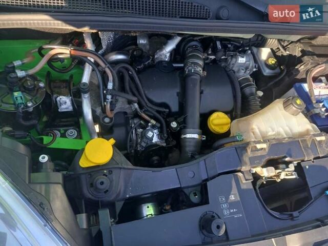 Зелений Рено Кєнгу, об'ємом двигуна 1.5 л та пробігом 235 тис. км за 8999 $, фото 24 на Automoto.ua