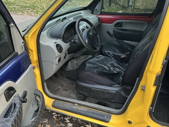 Зелений Рено Кєнгу, об'ємом двигуна 1.9 л та пробігом 526 тис. км за 1424 $, фото 3 на Automoto.ua