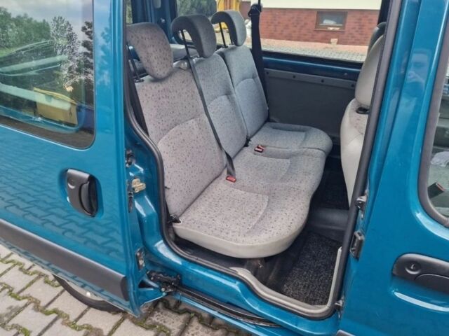 Зеленый Рено Кенгу, объемом двигателя 1.5 л и пробегом 200 тыс. км за 1100 $, фото 5 на Automoto.ua