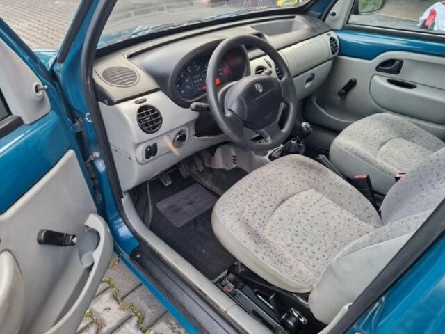 Зеленый Рено Кенгу, объемом двигателя 1.5 л и пробегом 200 тыс. км за 1100 $, фото 6 на Automoto.ua