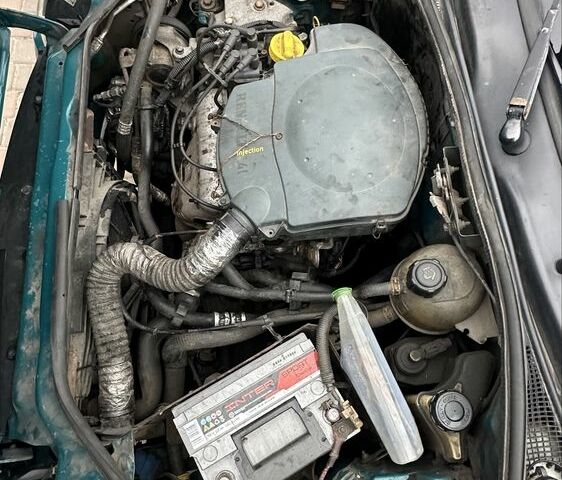 Зеленый Рено Кенгу, объемом двигателя 1.4 л и пробегом 240 тыс. км за 3000 $, фото 14 на Automoto.ua